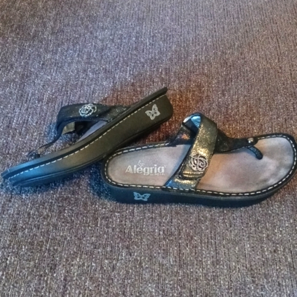 🖤Alegria🖤 - Metallic Sheen Black Sandal